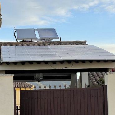 Instalación de placas solares  en de La Carrera del Caballo